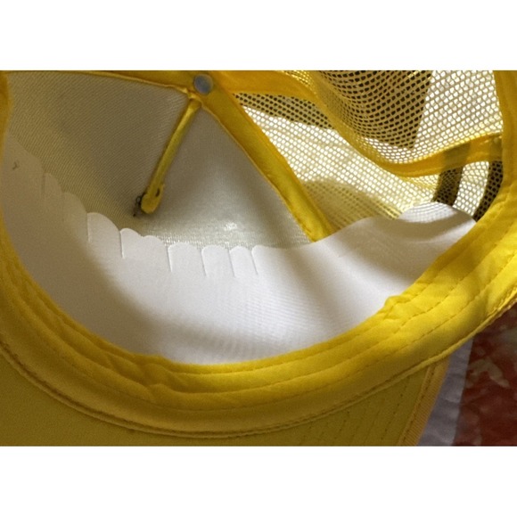 Stranger Things Dustin's OSFM Snapback Hat Season 5 Black/Yellow - Picture 6 of 6